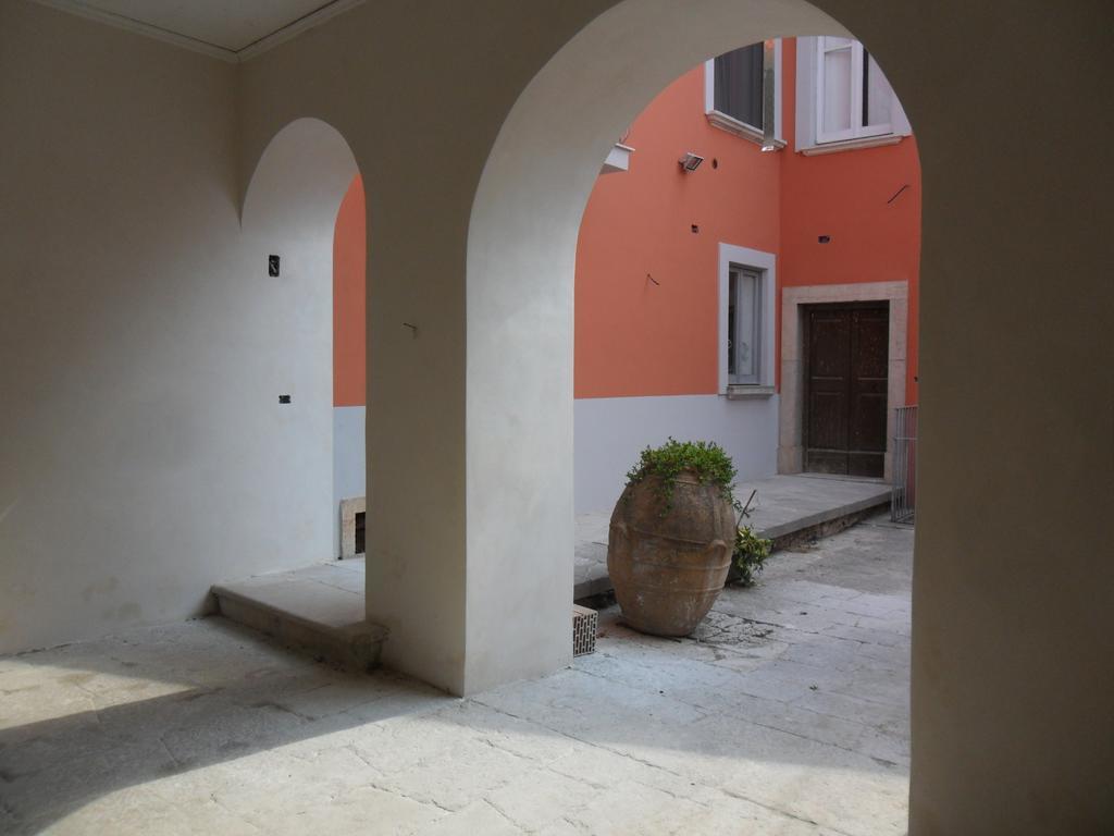 Palazzo Gentilizio De Maffutiis Hotel Auletta Exterior photo